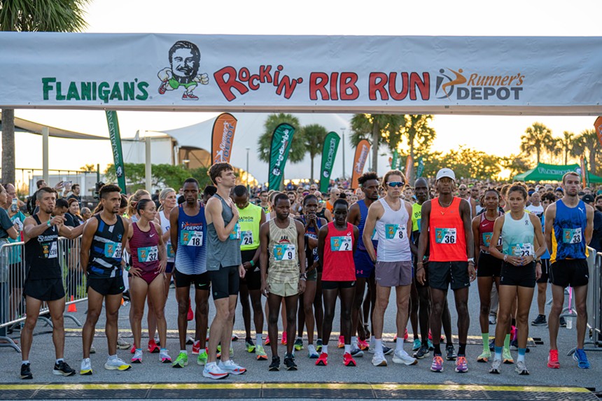 Participants of the Flanigan’s Rockin' Rib Run