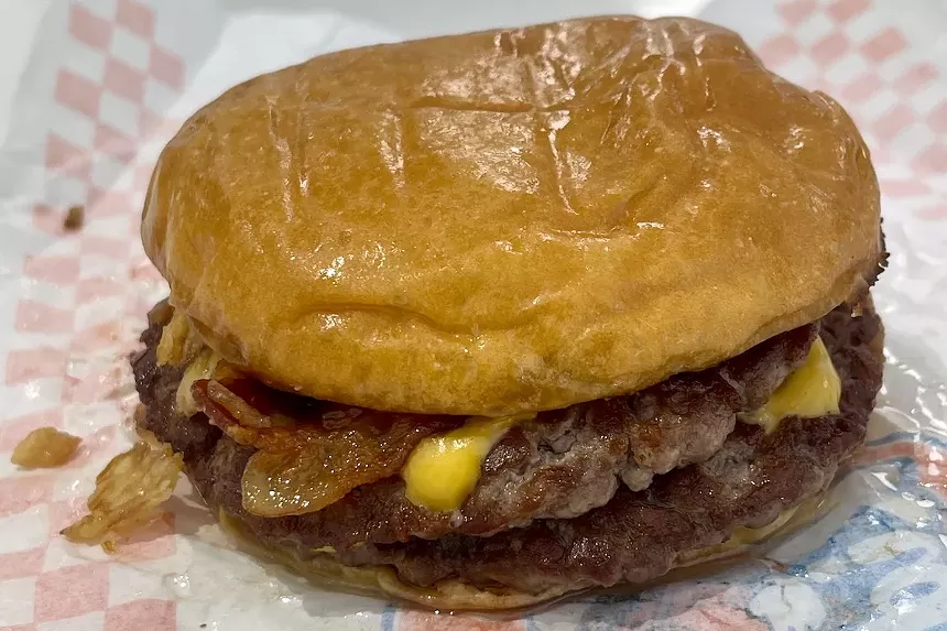 burger with cheese