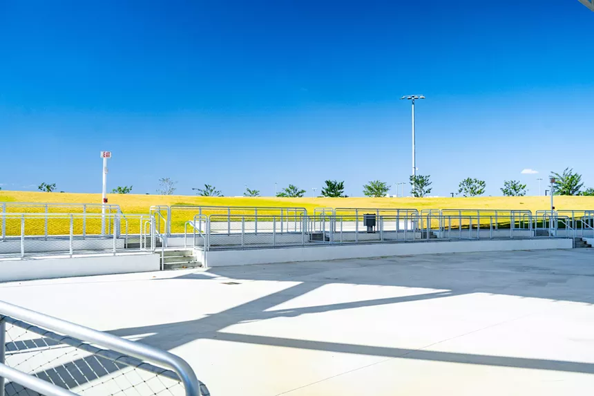Image of an empty amphitheater.