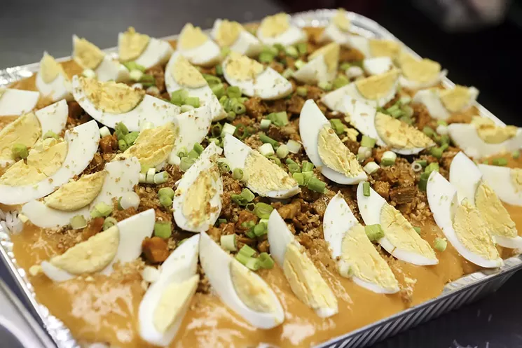 Pancit palabok - PHOTO BY CANDACEWEST.COM