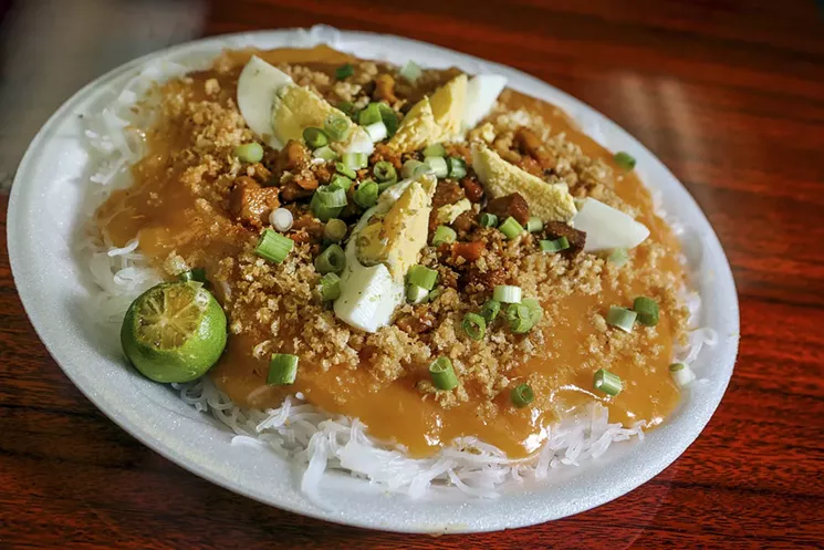 Pancit palabok - PHOTO BY CANDACEWEST.COM