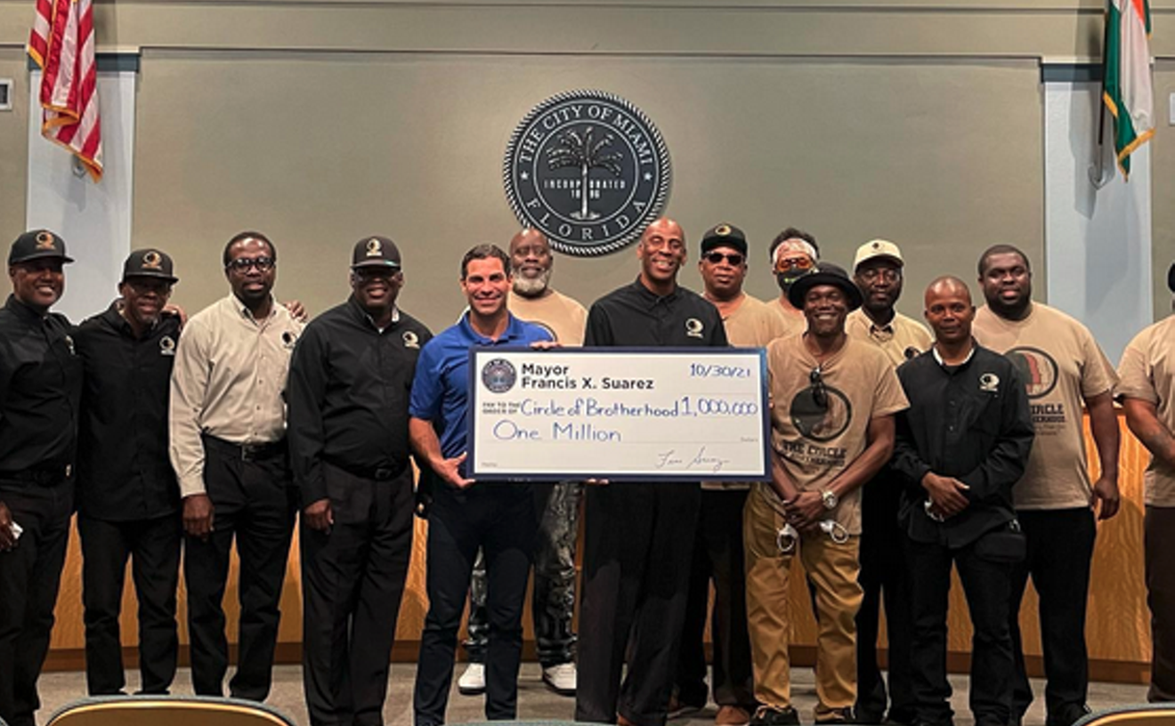 Mayor Francis Suarez presented a $1 million check to the Circle of Brotherhood at a ceremony on October 2021.