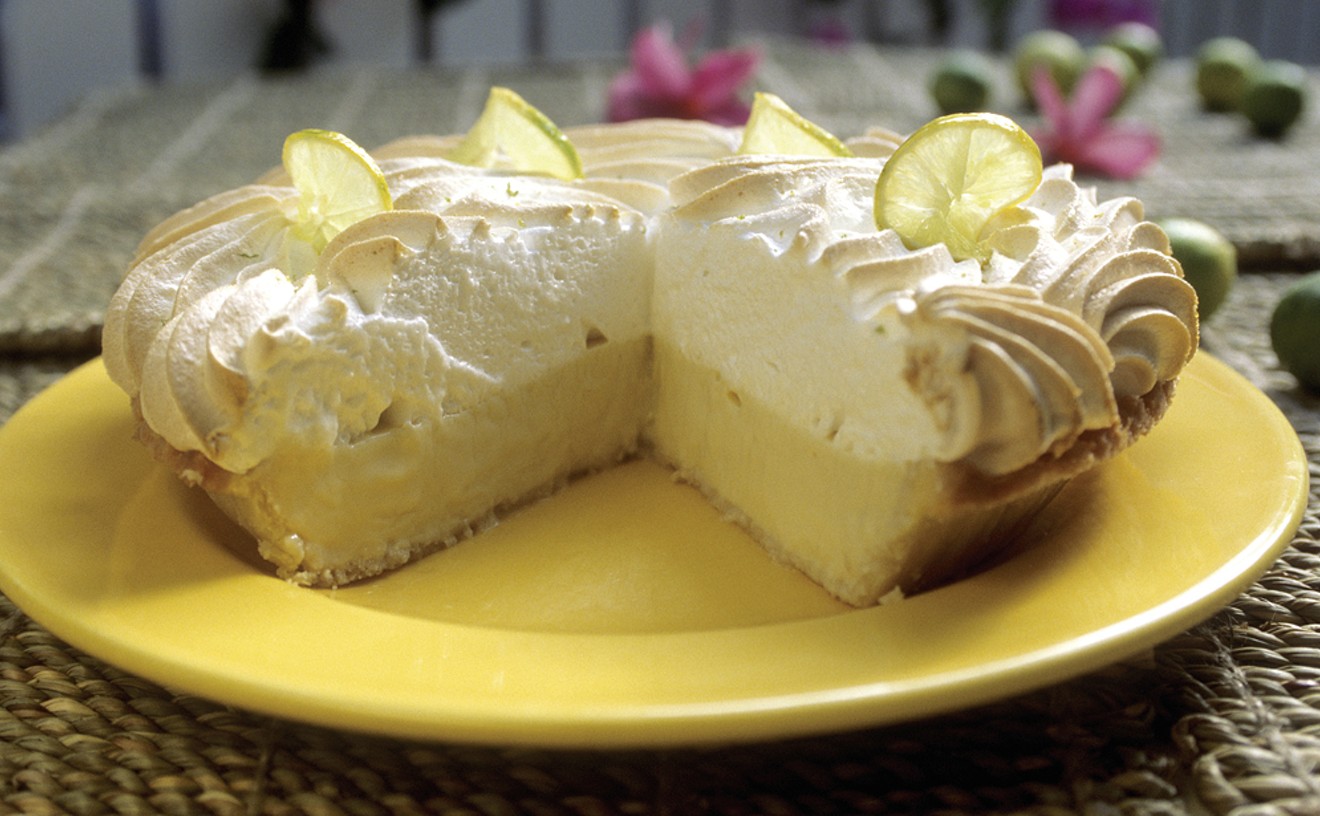 best-key-lime-pie-2016-blond-giraffe-key-lime-pie-factory-best