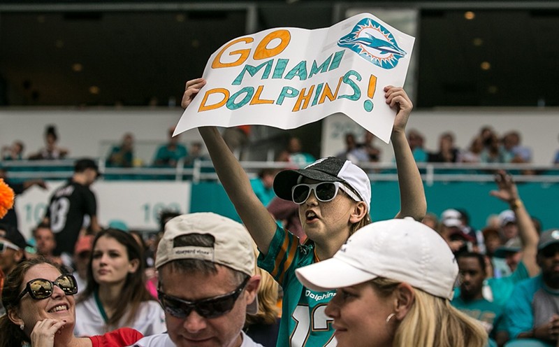 Study Reveals Dolphins Rank 9th for Top NFL Game Day Cuisine - Miami  Dolphins