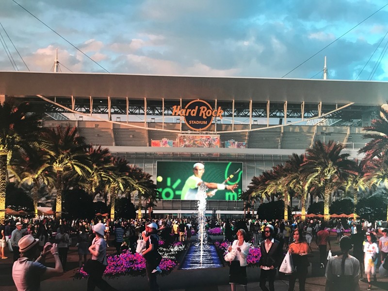 The South Florida Vikings Turned Hard Rock Stadium Into A Purple Mecca -  Zone Coverage