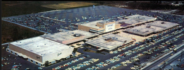 SkyMall : Retail History and Abandoned Airports: Aventura Mall, Aventura  (Miami), FL