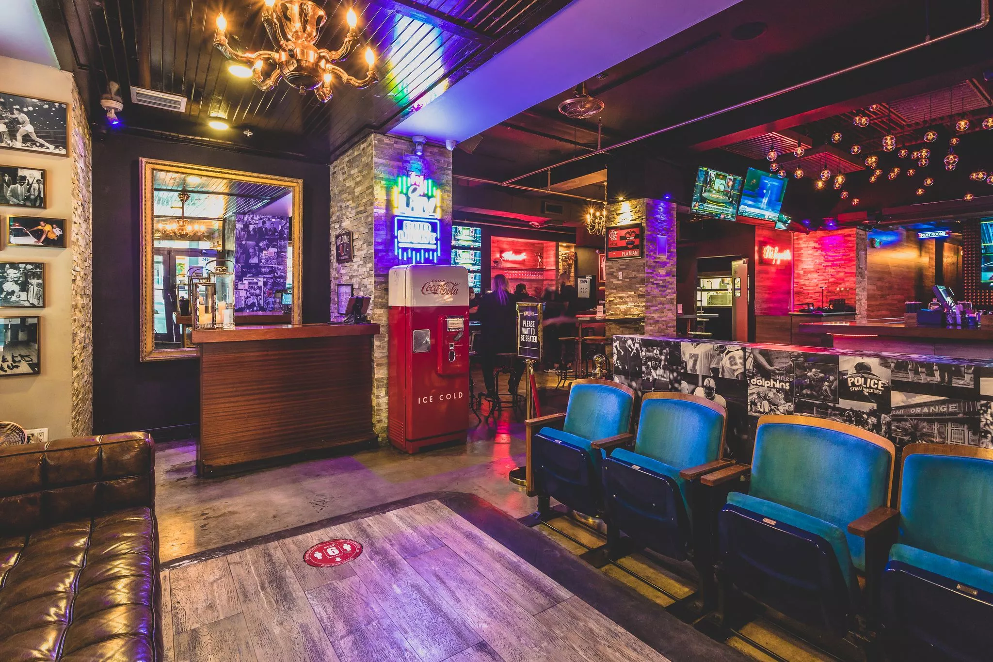 The Ten Best Sports Bars In Miami 2023 Showbizztoday