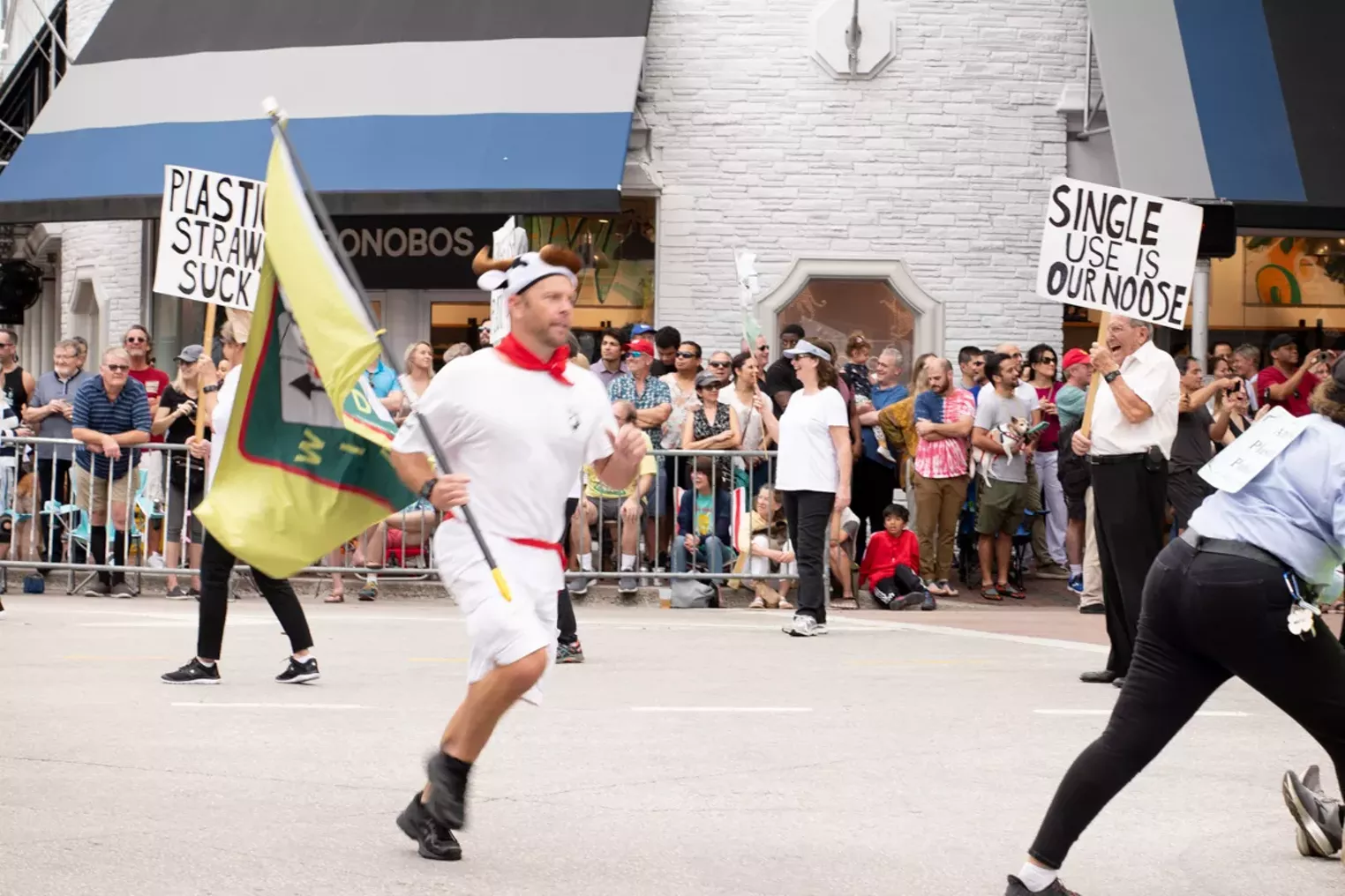 King Mango Strut 2019 in Coconut Grove Miami Photos Miami New Times