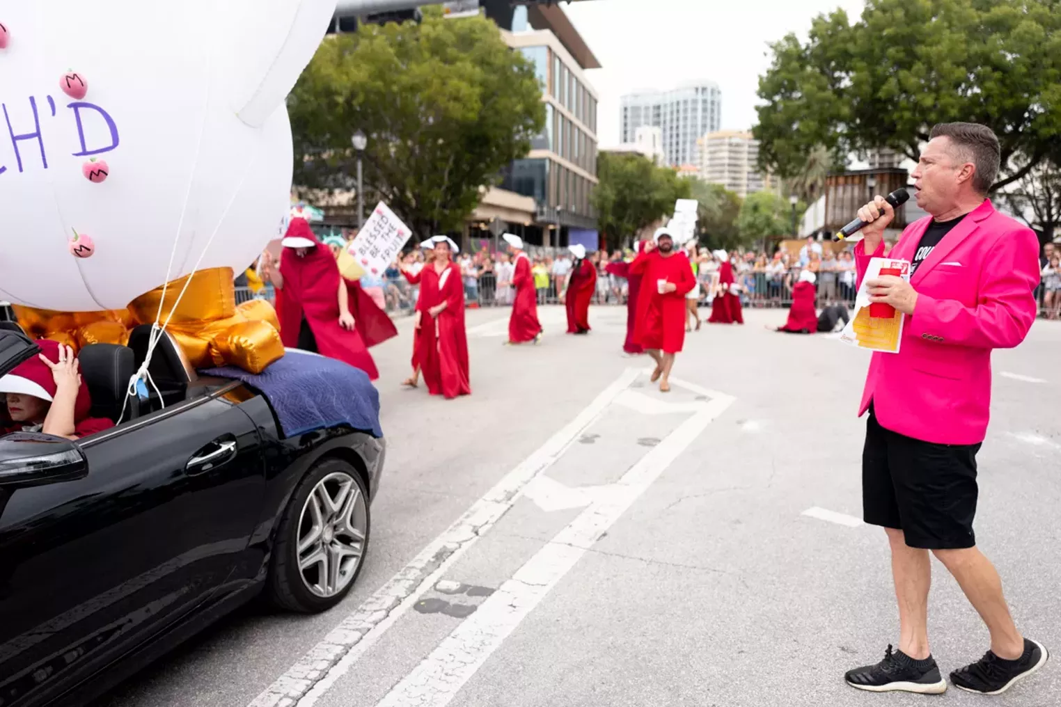 King Mango Strut 2019 in Coconut Grove Miami Photos Miami New Times