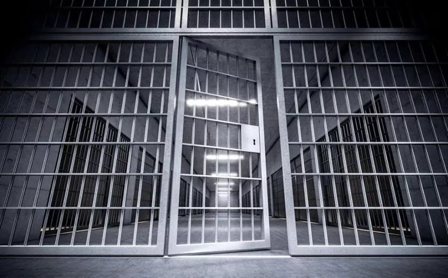 NXIVM founder Keith Raniere claims the Bureau of Prisons (BOP) is trying to "silence" him for going public with his evidence tampering claim against the FBI in his 2019 conviction. - Vimarsana News