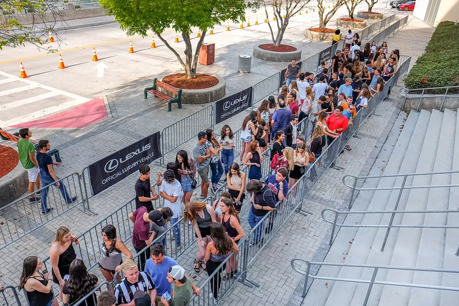 The Chainsmokers Kick Off Their 2017 Memories Tour at American Airlines