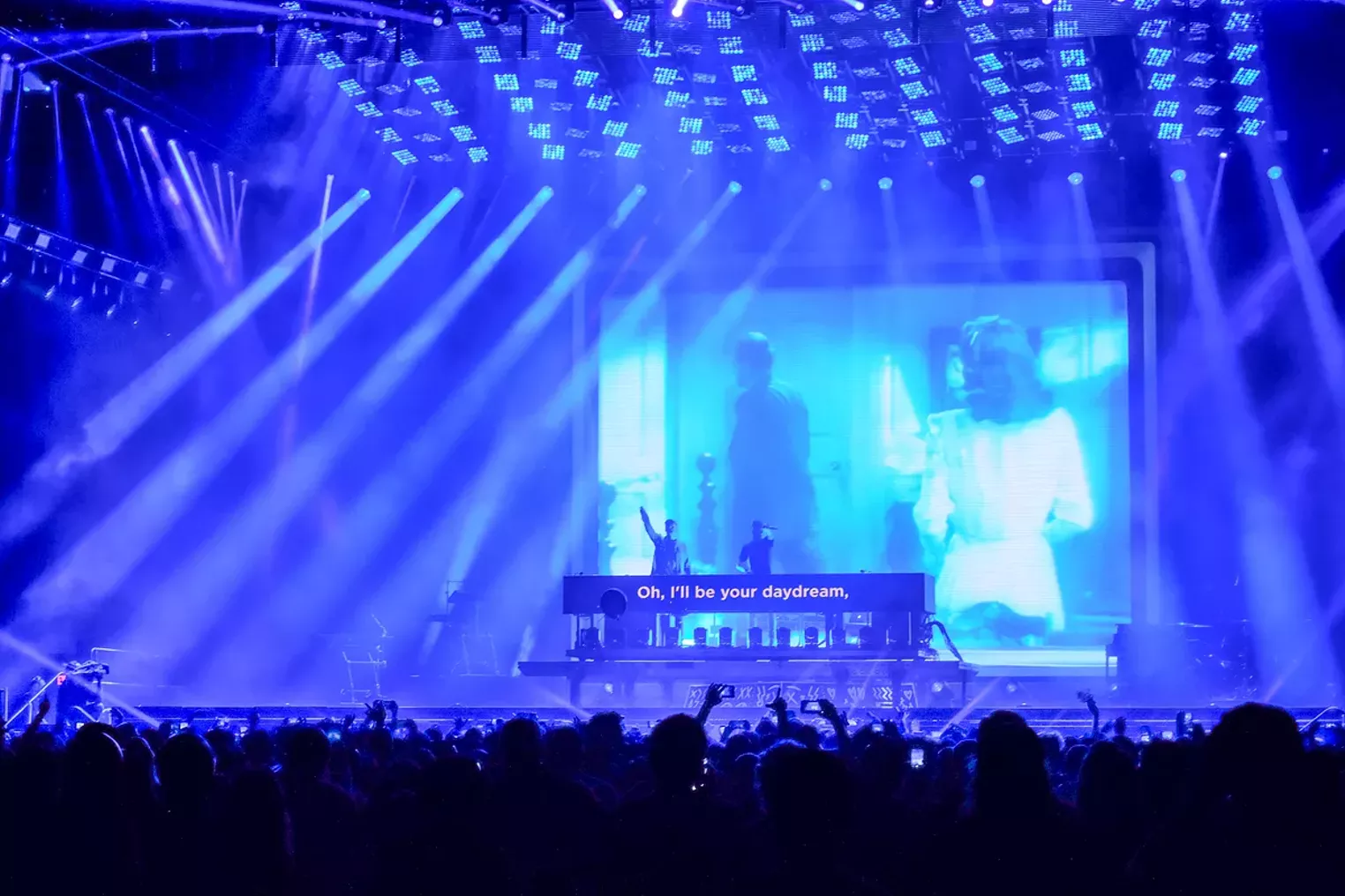 The Chainsmokers Kick Off Their 2017 Memories Tour at American Airlines