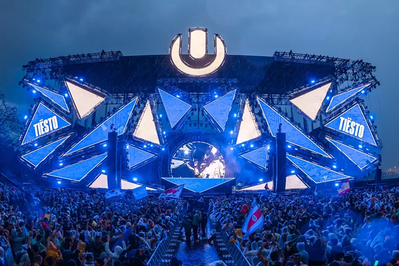 Image: The main stage at Ultra Music Festival in Miami