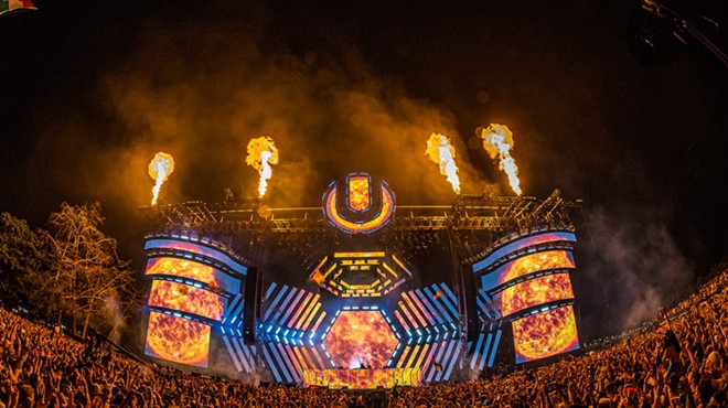 Ultra main stage with an enormous crowd gathered in front of it