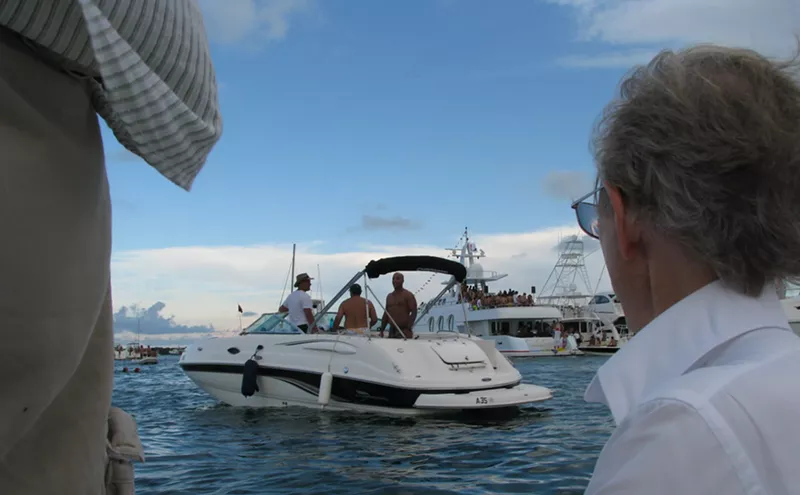 Image: Video: Tom Wolfe's "Hedonistic" Trip to Miami's Columbus Day Regatta