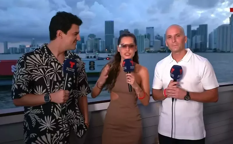 Image: Coast Guard Crashes Telemundo World Cup Party Boat