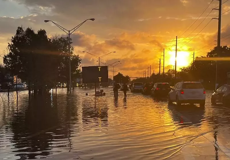 Map Forecasts Miami South Florida Sea Level Rise Flood Risk By 2050 Fdot Flooded Broward Street At Sunrise.webp