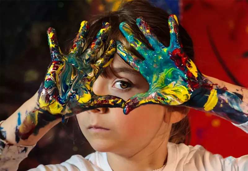 Image: The 11-year-old painter Aelita Andre will perform at the opening night of "Wonder."