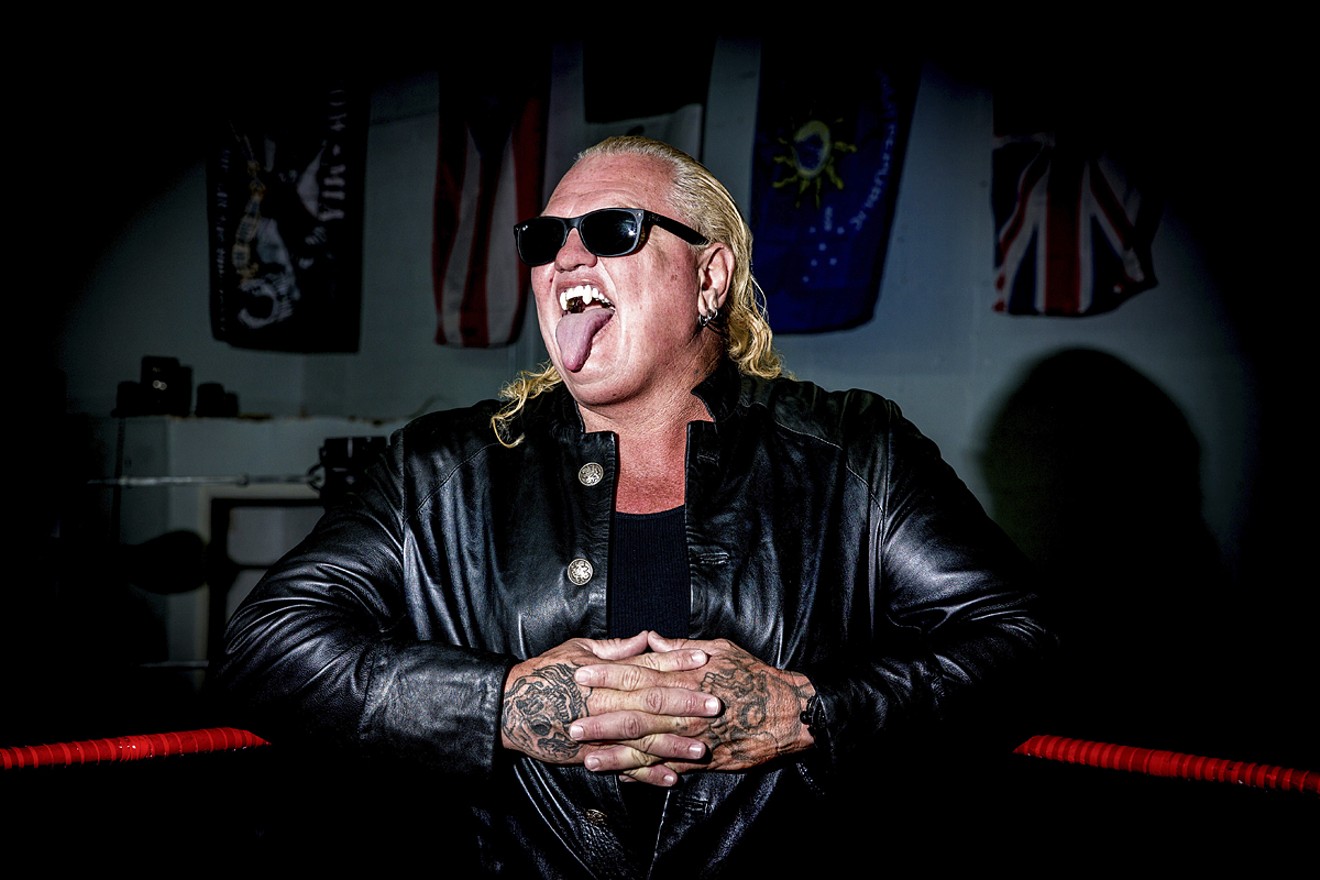 See more photos of Gangrel the Vampire Warrior here.